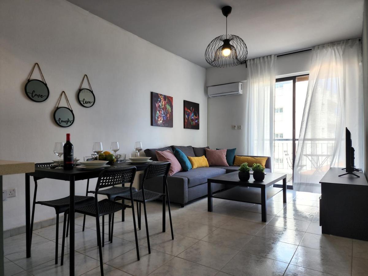 לרנקה Kay'S City & Seaview One Bedroom Apartment מראה חיצוני תמונה